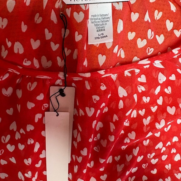 Victoria's Secret Red and White Heart Print Pajama Set - Picture 5 of 5